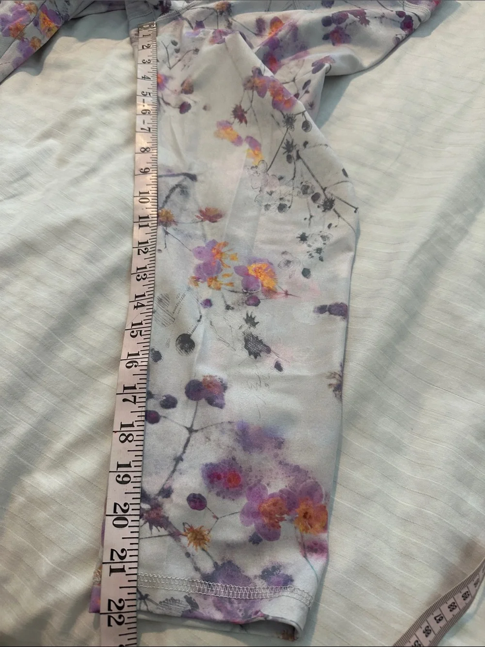 Jockey Floral Active Cropped Stretch Leggings in Lavender, Purple, Orange Size L - Picture 2 of 11